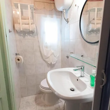 Dimora Del Bardo - Centro Storico, Free Wi-fi Apartman