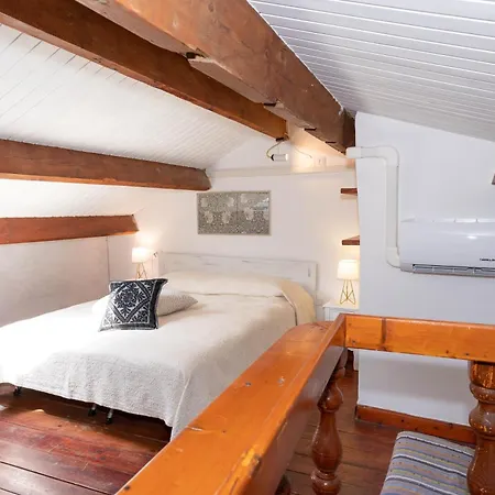 Dimora Del Bardo - Centro Storico, Free Wi-fi Apartment *